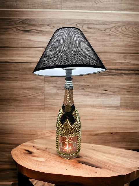 Lampada da tavolo bottiglia Moet&Chandon N.I.R. da 0.75 BORCHIATA